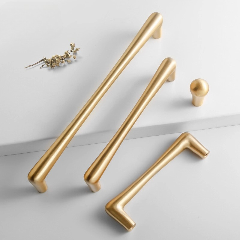 Furniture And Kitchen Hardware Fitting - 北欧真鍮製家具ハンドル ゴールドハンドル ワードローブ、引き出し、ドレッサー用金具 キッチンキャビネット、食器棚用ハンドル