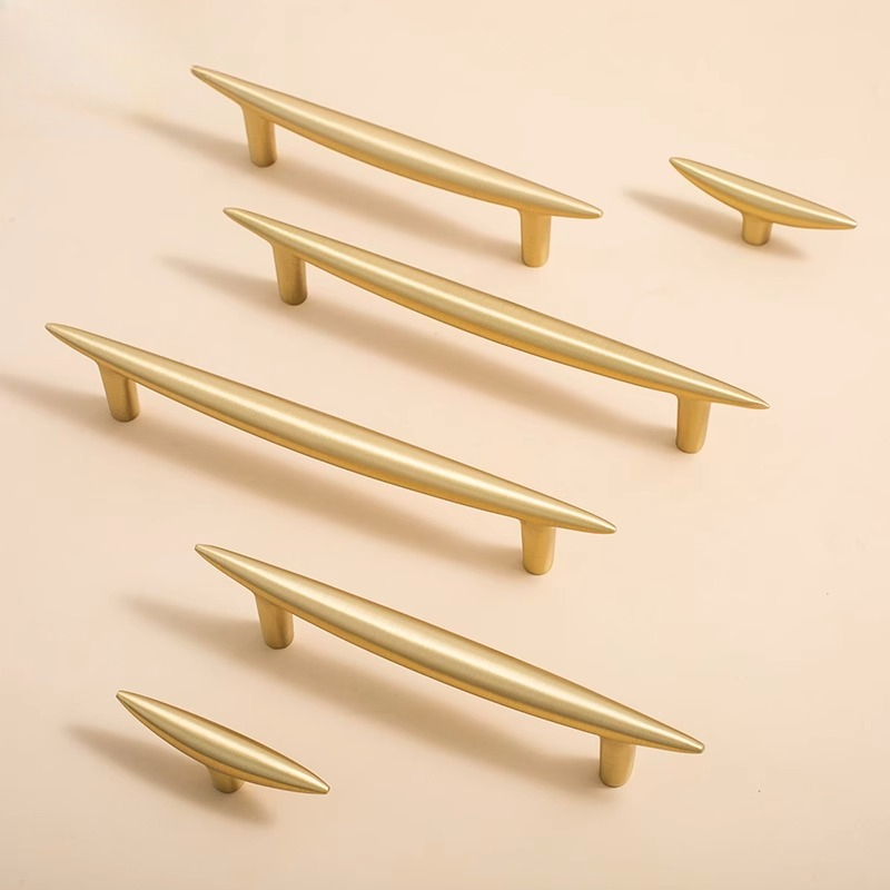 Furniture And Kitchen Hardware Fitting - 北欧風真鍮製家具ハンドル、ワードローブ、引き出し、食器棚、ドレッサー用金具、キッチンキャビネットドア用ロングハンドル