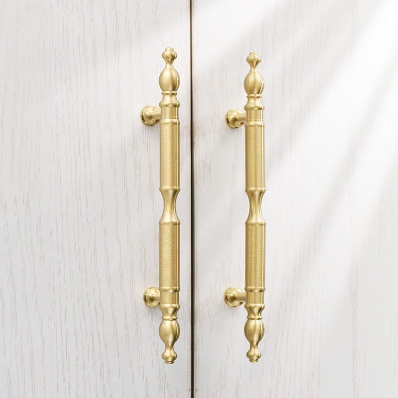 ヨーロッパの真鍮家具ハンドルゴールデンハンドルワードローブと - Furniture And Kitchen Hardware Fitting のレビューと価格