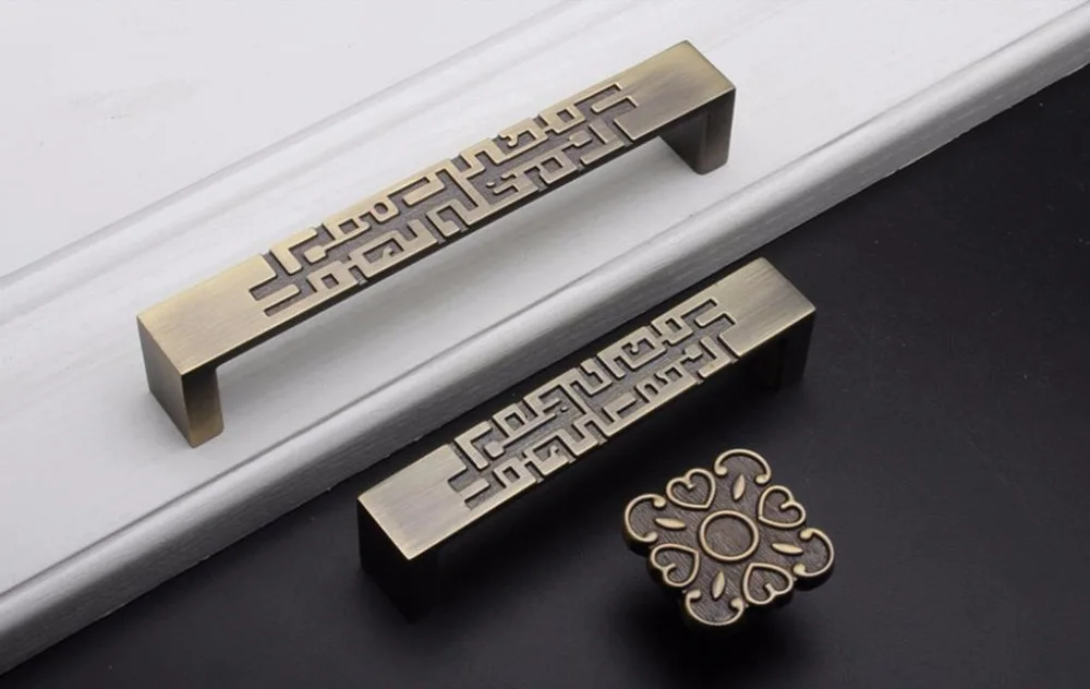2 個中国風の引き出し引き出しプルハンドルブロンズユニークな - Unique Furniture Hardware Pulls のレビューと価格